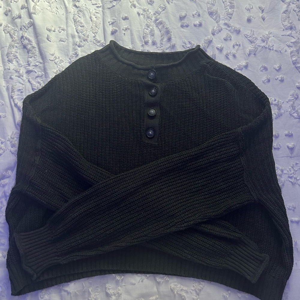 black/grey sweater